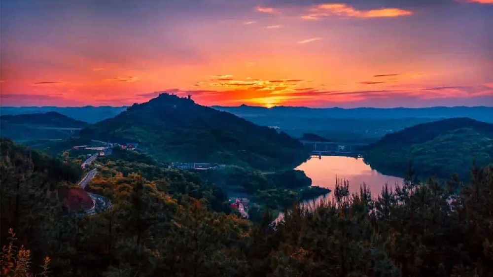 重慶：梁平區(qū)首屆明月山生態(tài)旅游文化節(jié)即將舉行，助力巴蜀文化旅游走廊建設(shè)！