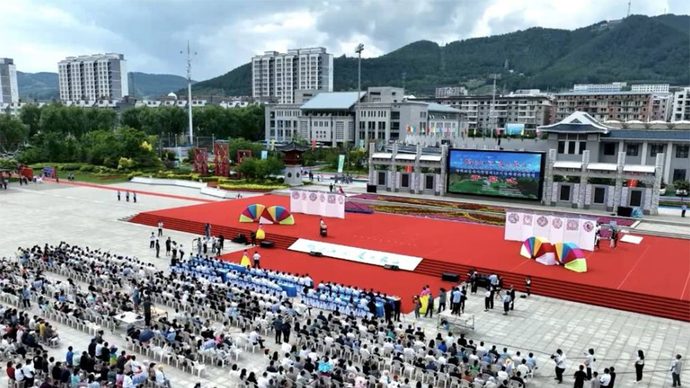 吉林：長(zhǎng)白朝鮮族自治縣第十五屆民俗文化旅游節(jié)開(kāi)幕，實(shí)現(xiàn)全域旅游產(chǎn)業(yè)高質(zhì)量發(fā)展！